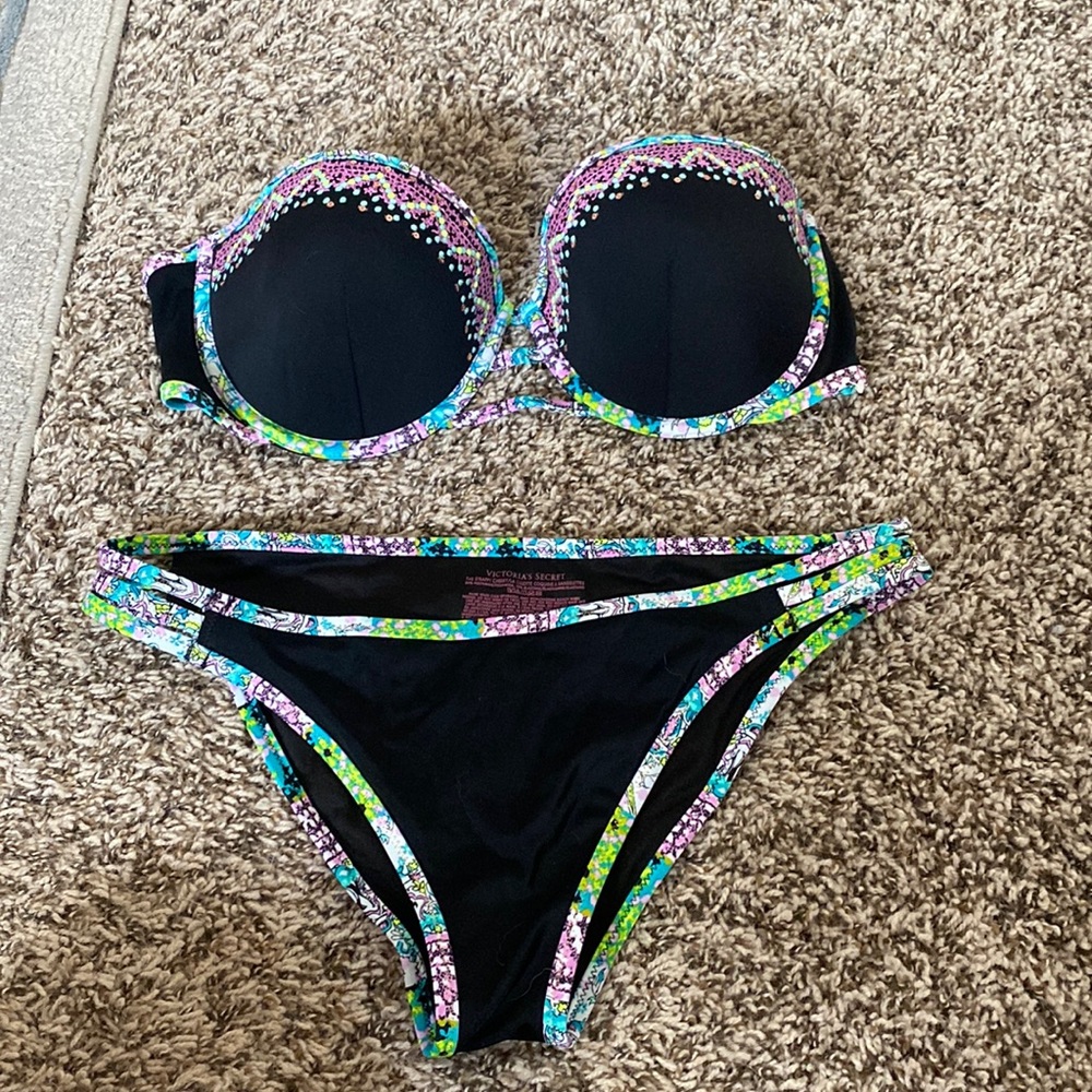 Victoria’s Secret Swimsuit Set